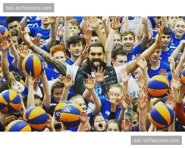 WNBA推出青少年篮球发展计划，季前赛期间举办社区篮球诊所